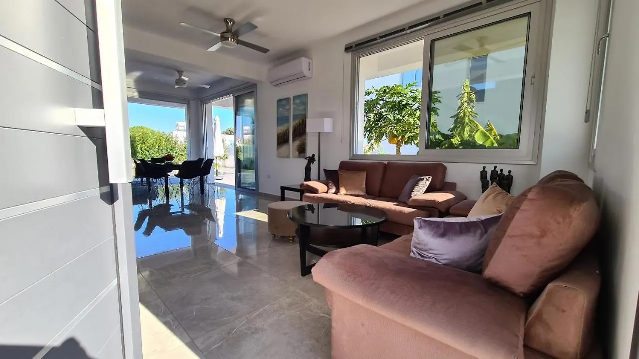 Protaras Villa, Swimming Pool, Bbq Grill, 3 Bedrooms, Near Beach 빌라